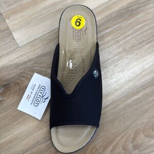 Fly Flot Slide Sandals